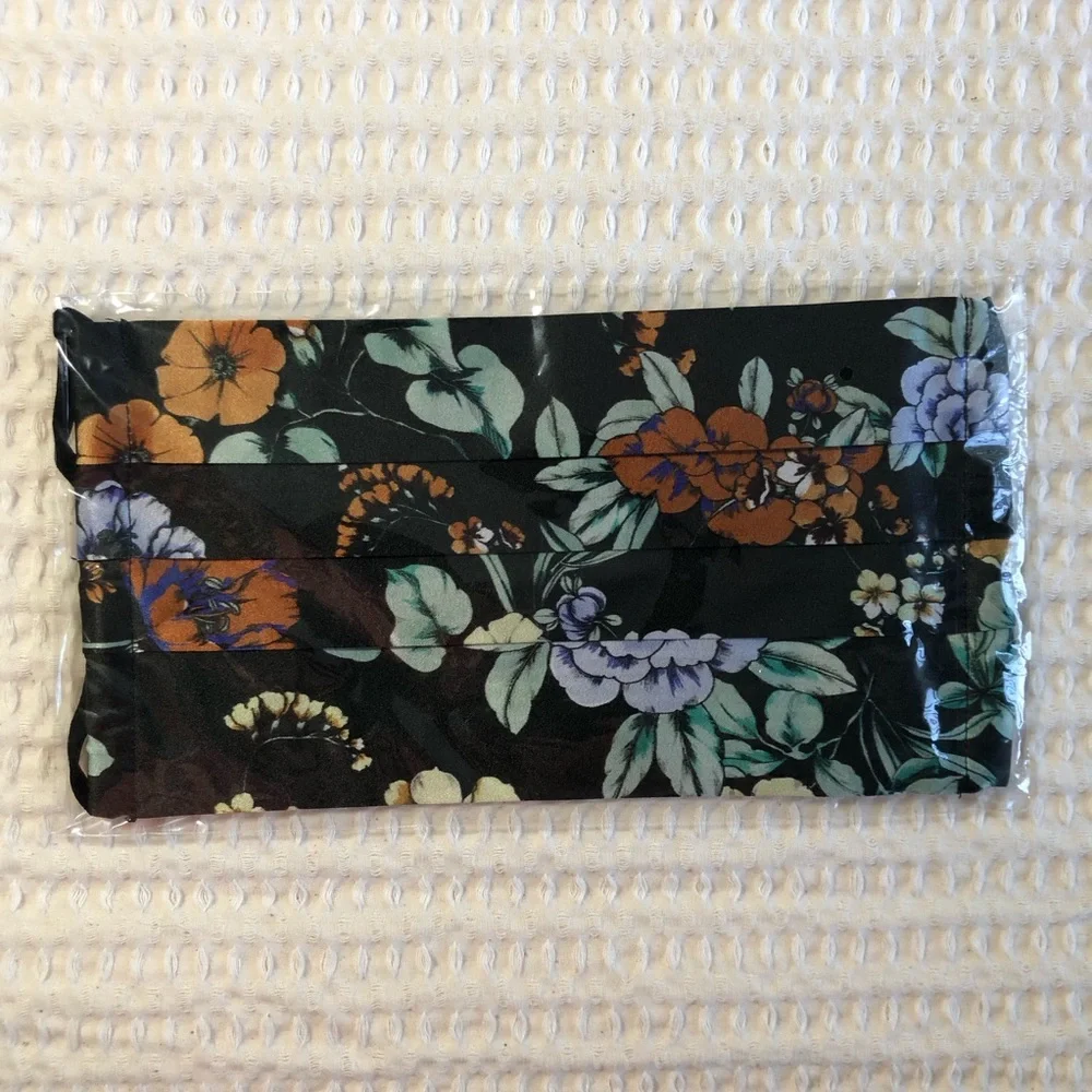 JOHNNY WAS NWT Floral Black Pleated Face Mask - Multicolor Floral Print